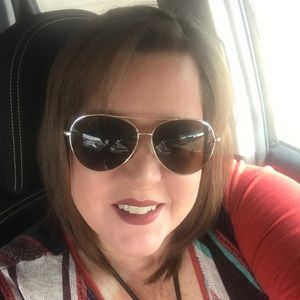 Meet your Posher, Sherry